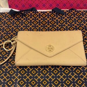 Tory Burch Beige Clutch Wallet
